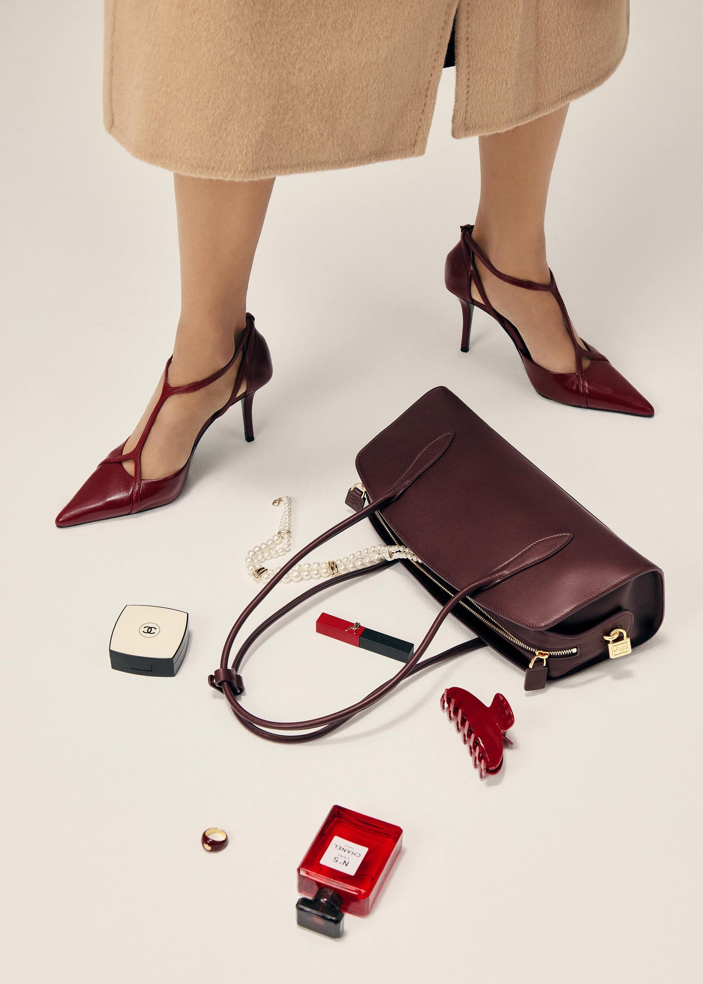 Gabrielle East-West Shoulder Bag